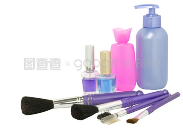 化妝品與辦公用品 職場(chǎng)女性的雙重需求